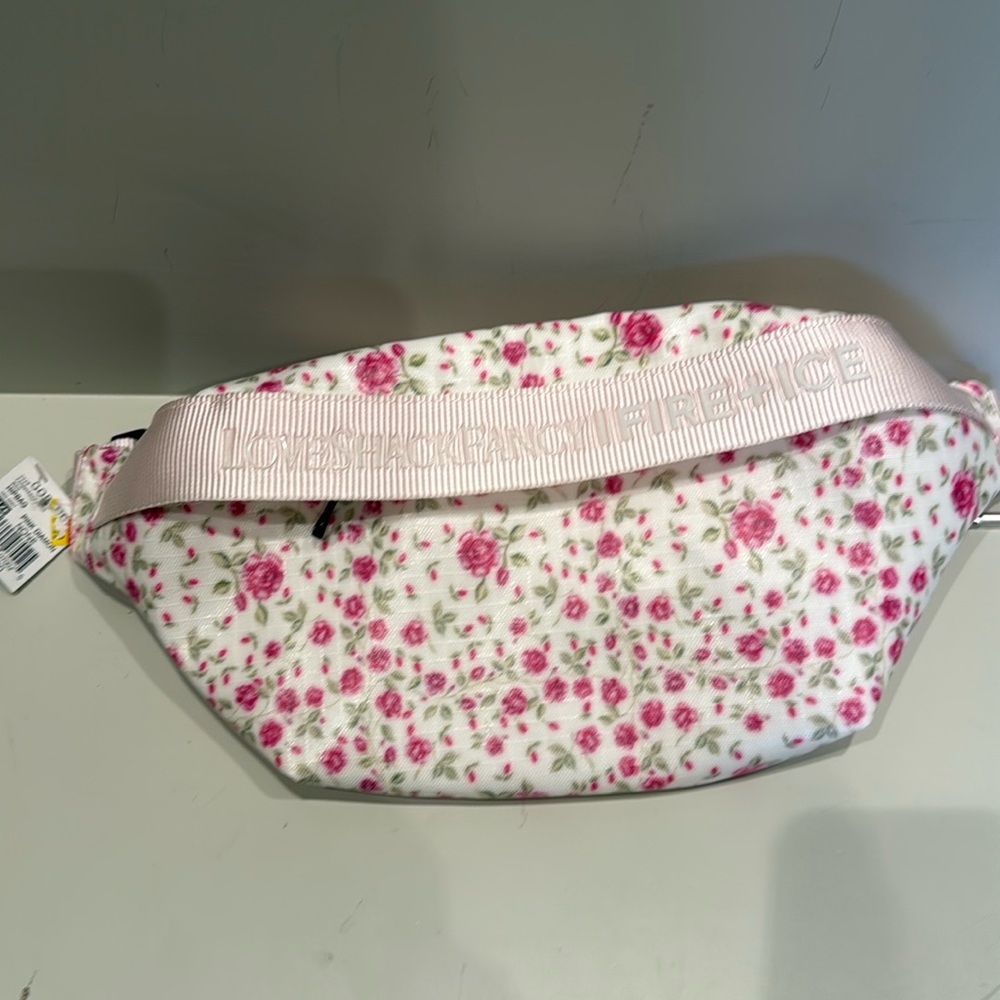 Love shake fancy belt bag